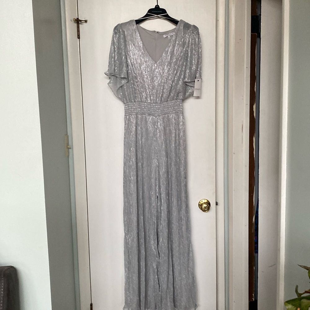 Evening wear pants suit